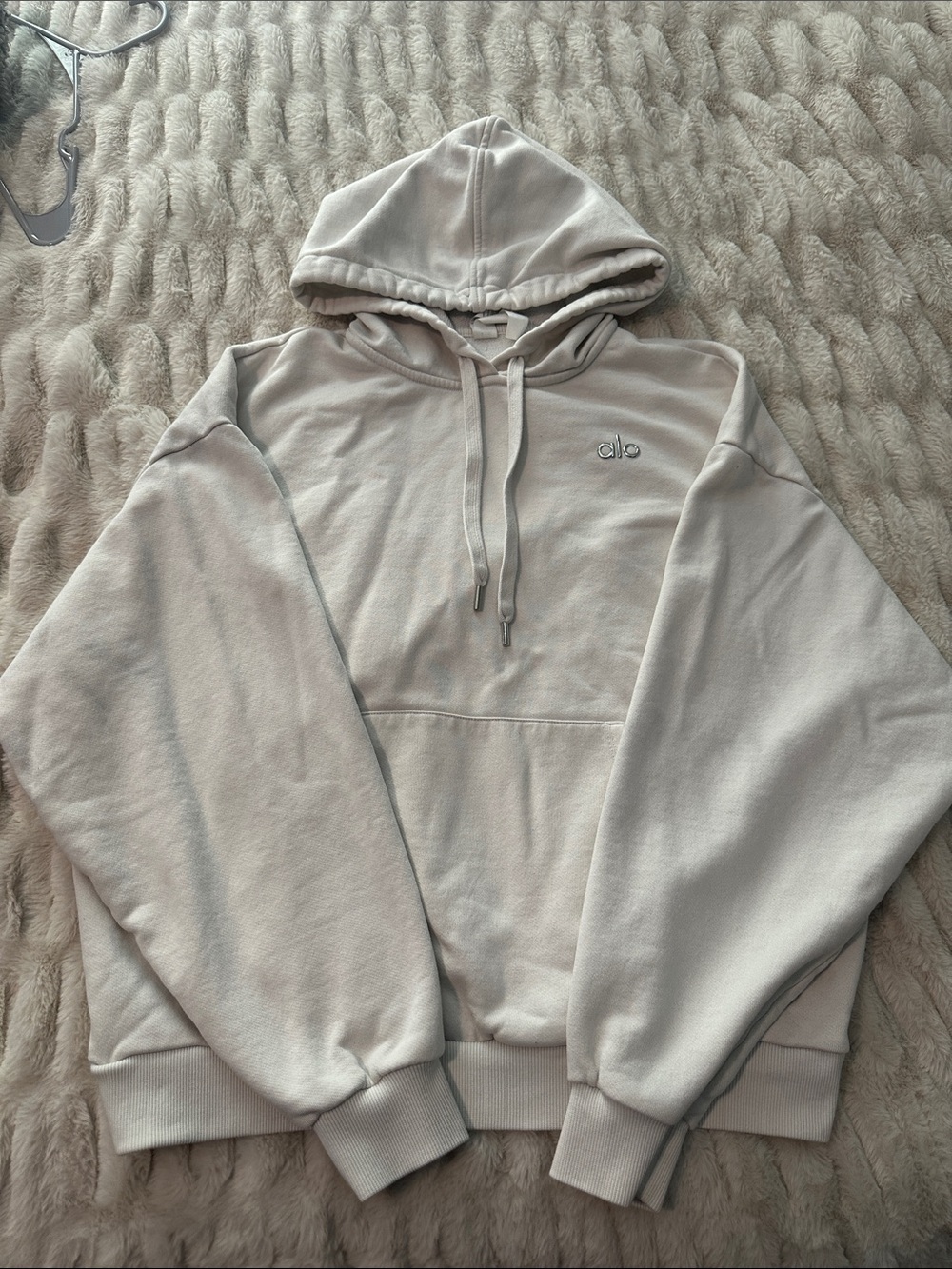 ALO Yoga Accolade Hooded Sweatshirt - Light Beige Oat Milk Like New Medium